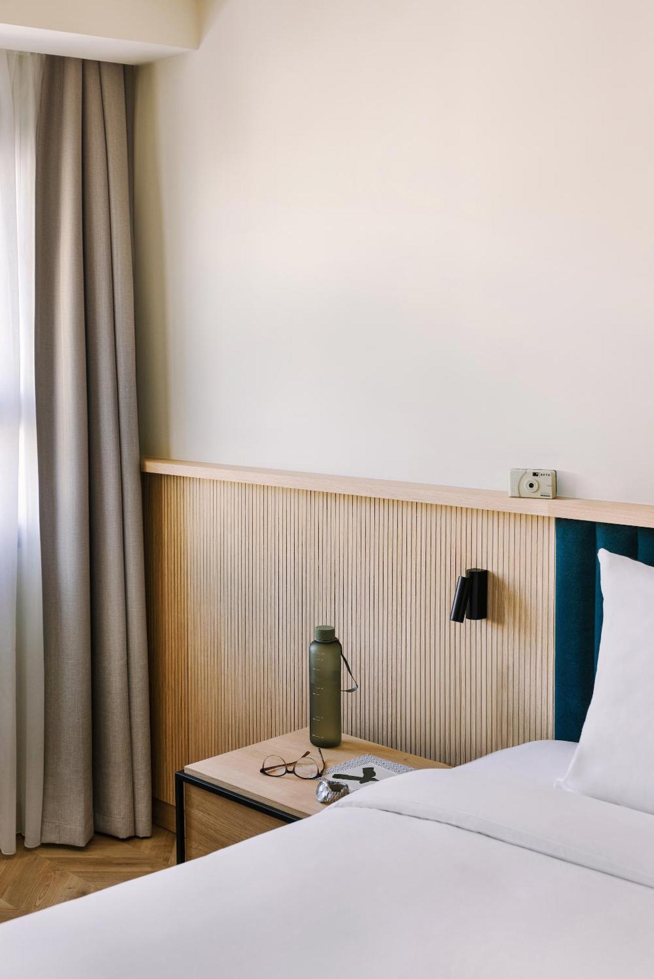 Aparthotel Sonder Sofia Madrid Habitación foto